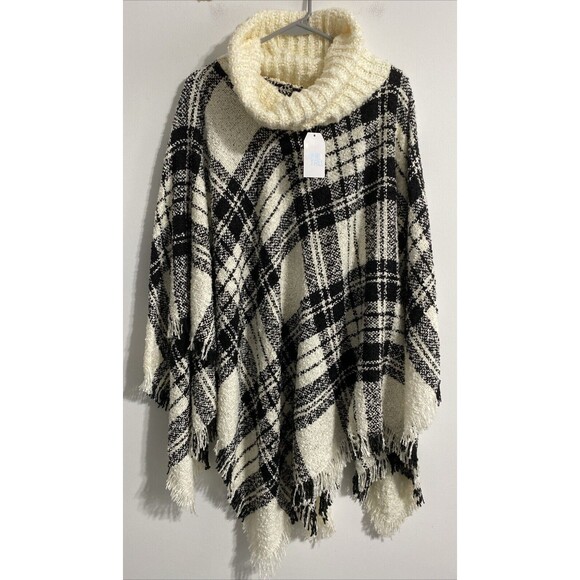 Time and Tru Sweaters - Time Tru Poncho Women's S M Beige Black Plaid Ultra Soft Fall Cozy Holiday NEW